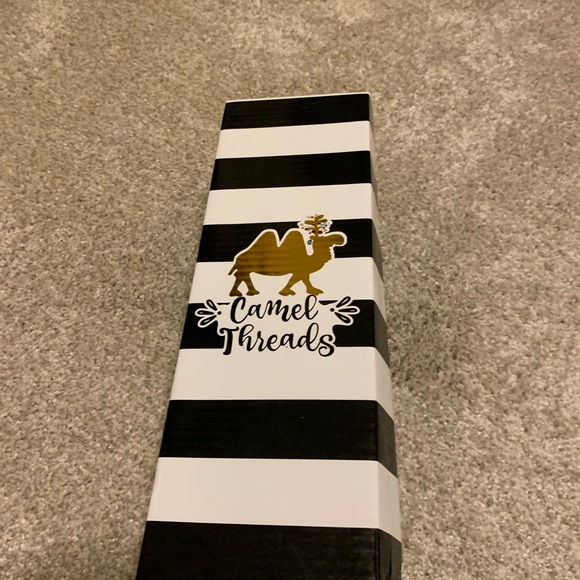 Super cute boutique flat sandals BNWT - Picture 5 of 5